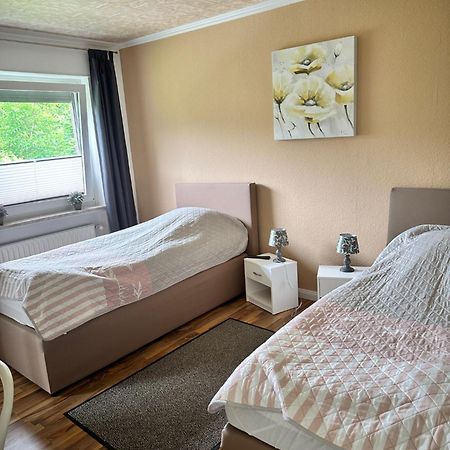 Ferienhaus Naehe Bad-Gandersheim Mit 5 Schlafzimmer Winzenburg Eksteriør billede