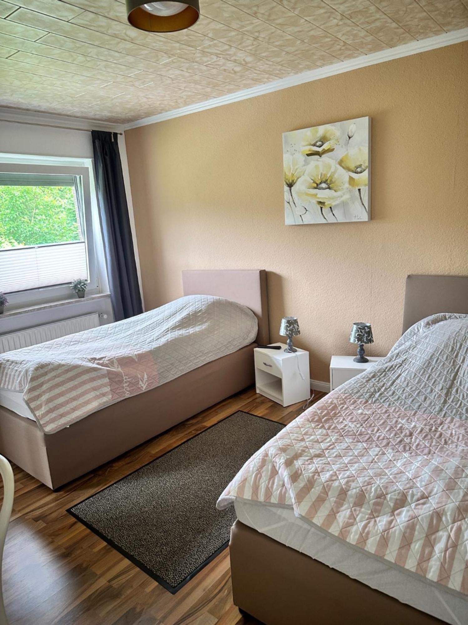 Ferienhaus Naehe Bad-Gandersheim Mit 5 Schlafzimmer Winzenburg Eksteriør billede